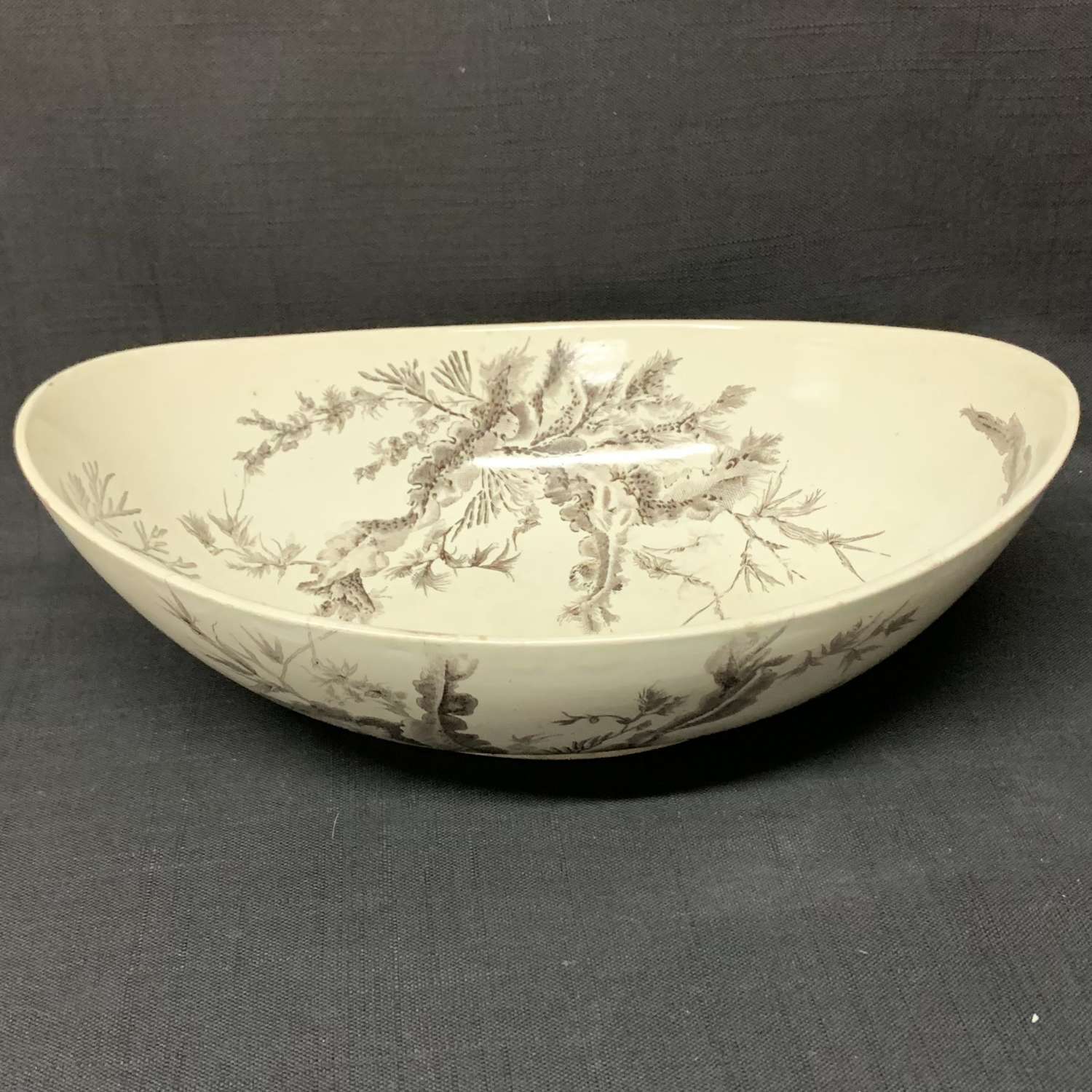 Rare Brown Wedgwood Centerpiece Fruit Bowl ~ SEAWEED 1883
