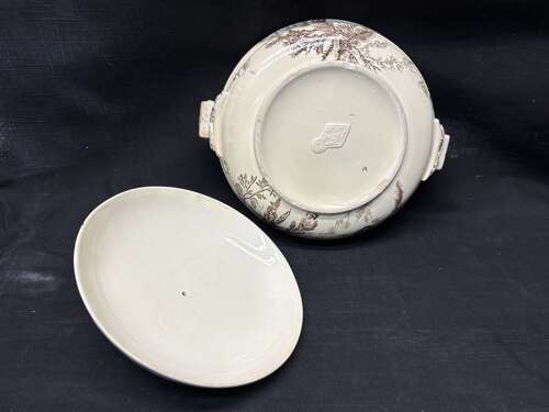 Superb Wedgwood Covered Rare Round Tureen ~ SEAWEED 1883